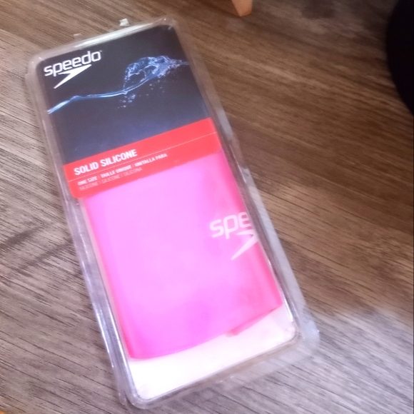 Speedo Swim Cap Silicone, PINK - Picture 4 of 9